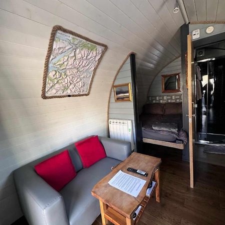 Riverside Pod, West Highland Way Holidays キンロックリーバン エクステリア 写真
