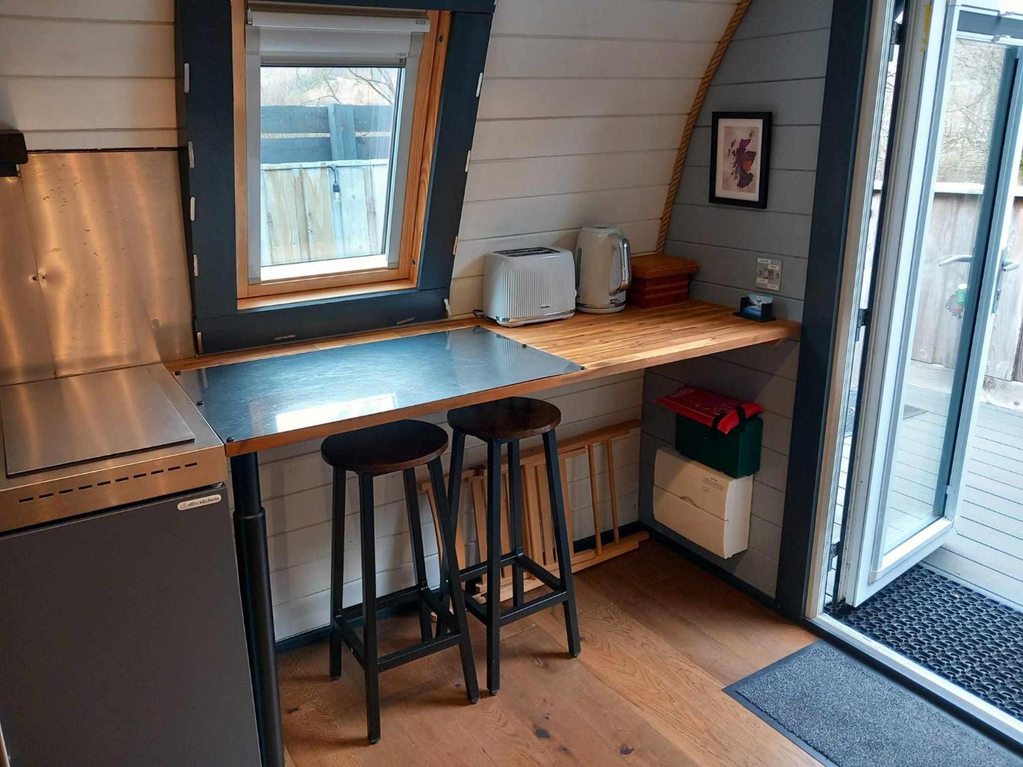 Riverside Pod, West Highland Way Holidays キンロックリーバン エクステリア 写真